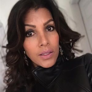 Meet your Posher, Rhina